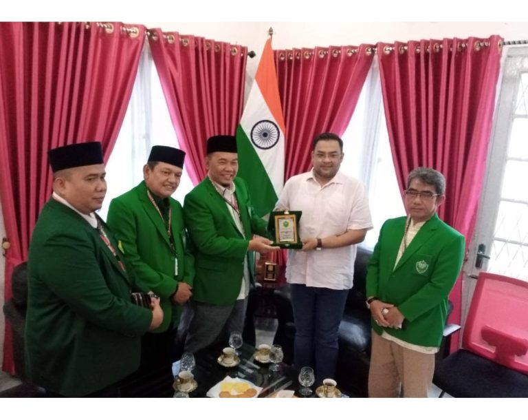 UNIVA JALIN SILATURRAHMI DENGAN KONSULAT JENDERAL INDIA DI MEDAN