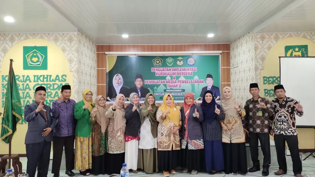 penandatanganan MoU UNIVA Medan dengan Kantor Kementerian Agama Kabupaten Langkat.